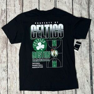 Boston Celtics NBA Basketball Large Sports Retro Black New Crewneck Tshirt
